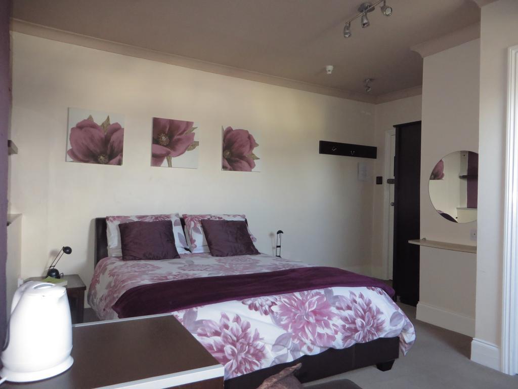 The Rosemont Hotel Йелвертън Екстериор снимка