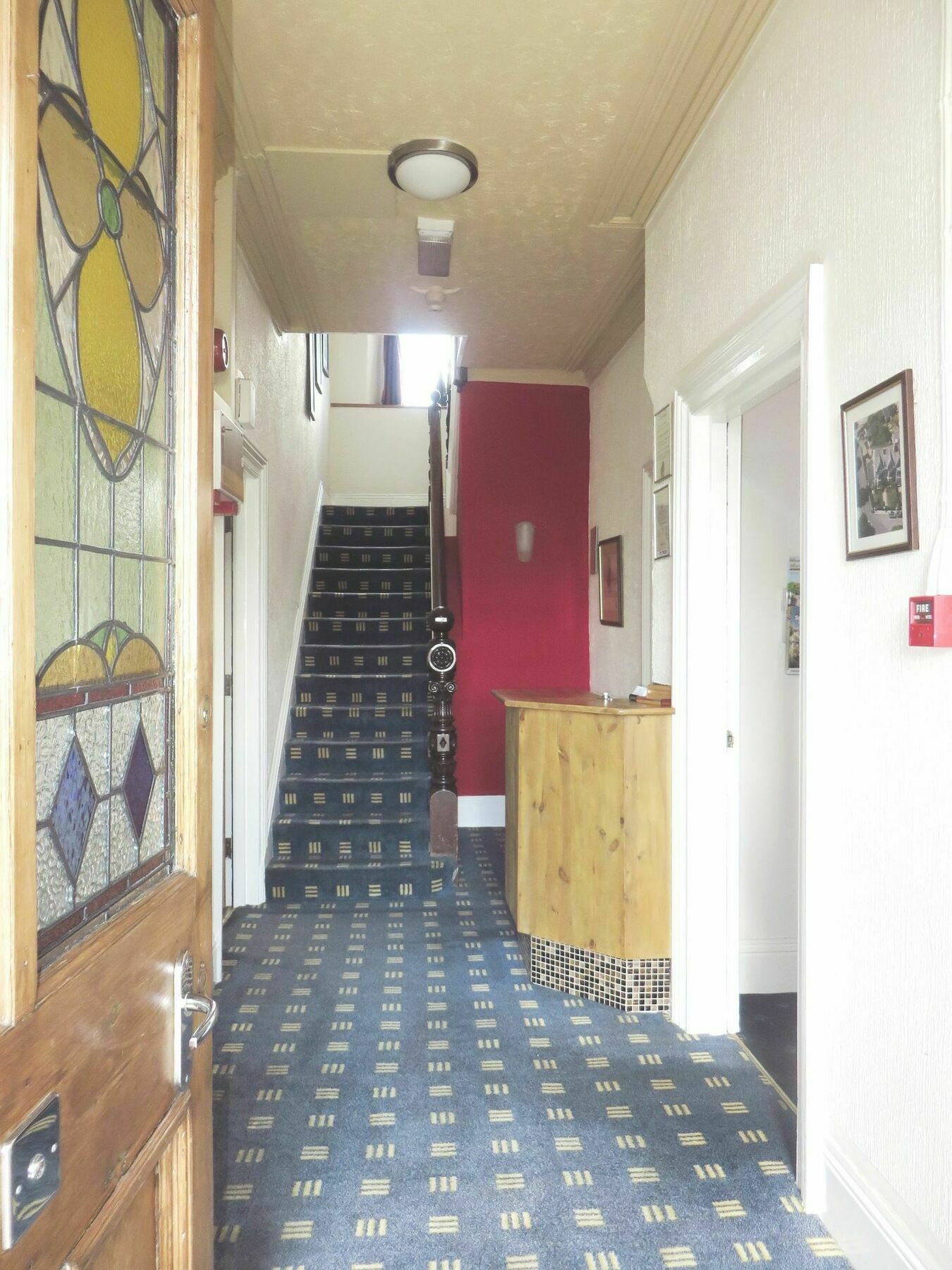 The Rosemont Hotel Йелвертън Екстериор снимка